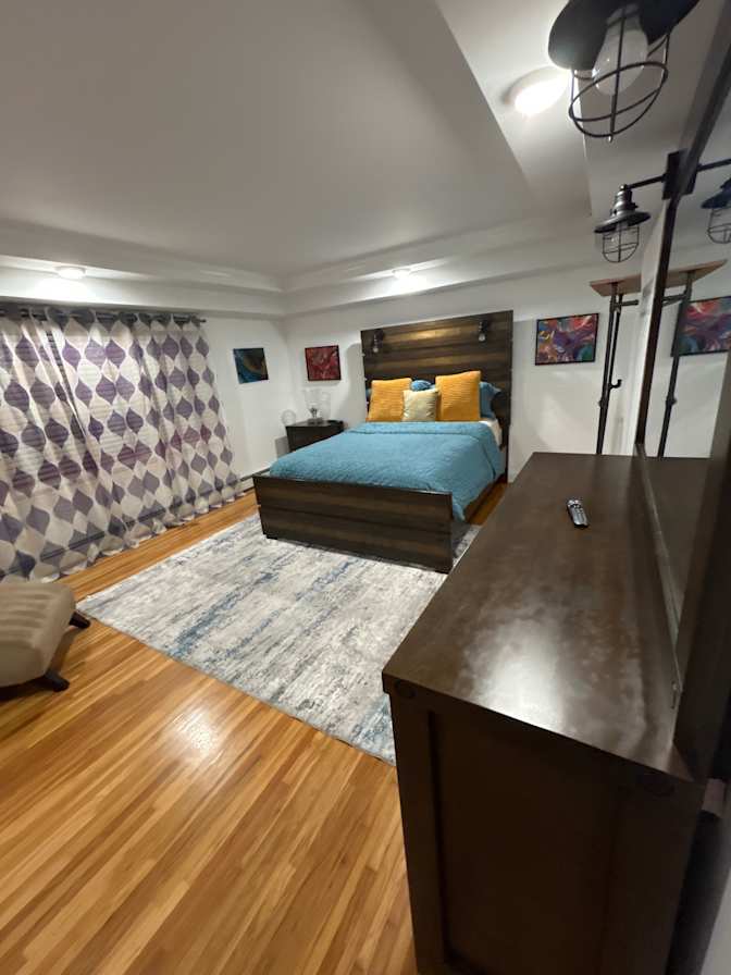 Jacklyn Stephens's room
