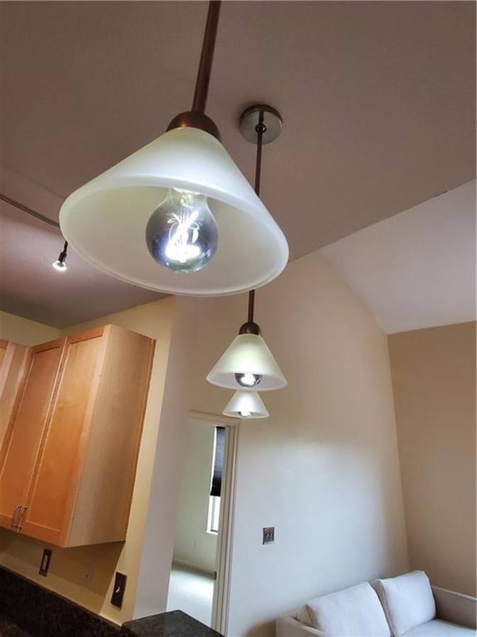 Alcove Rooms's room