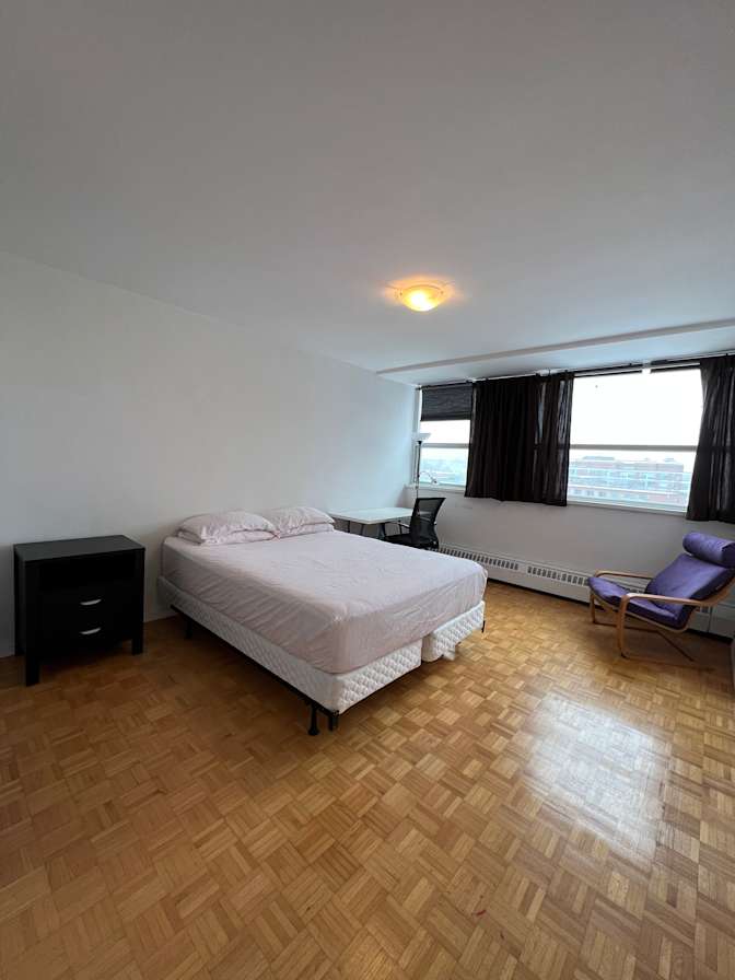 Free M's room