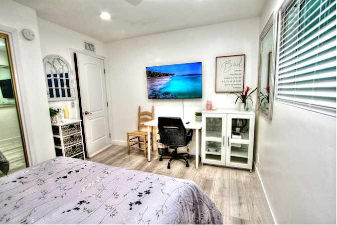 Kim's room