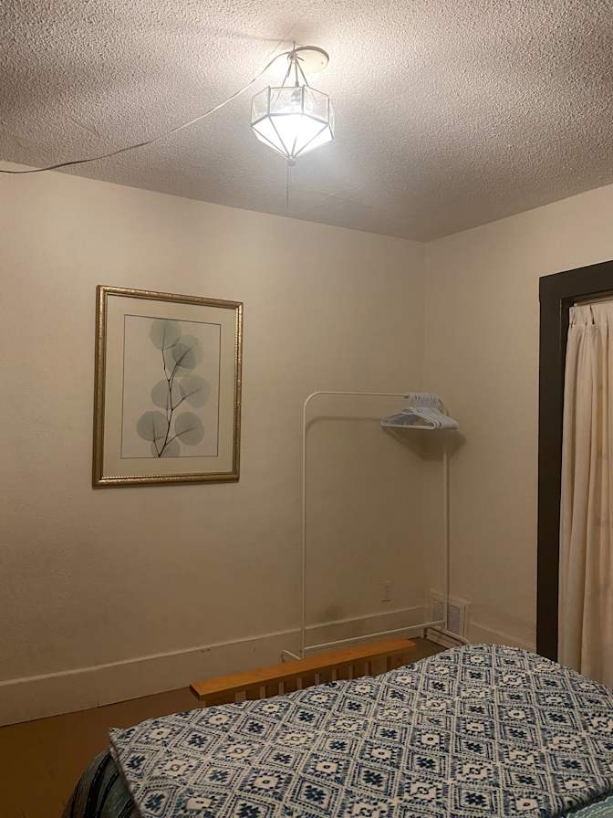 K.T.'s room