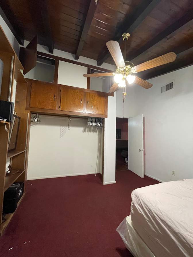 Minski's room