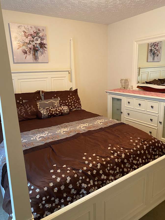 STACEY's room