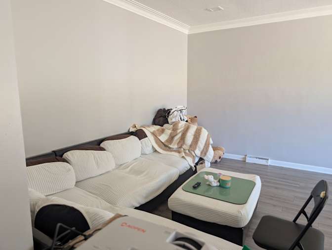 SANIA LALWANI's room