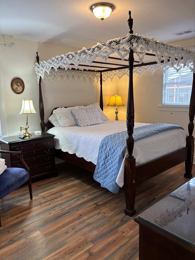 Ernie and Donna's room