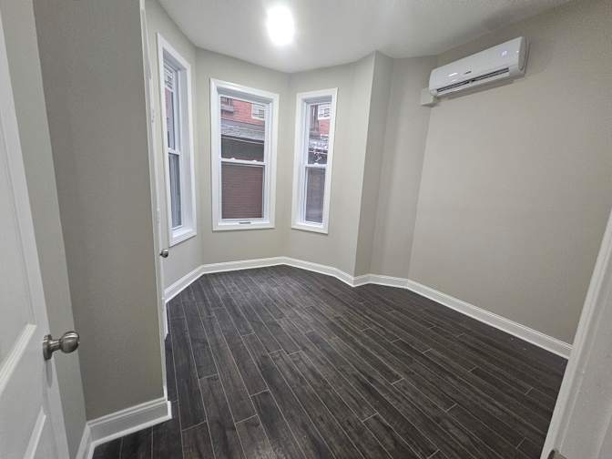 Curtis's room