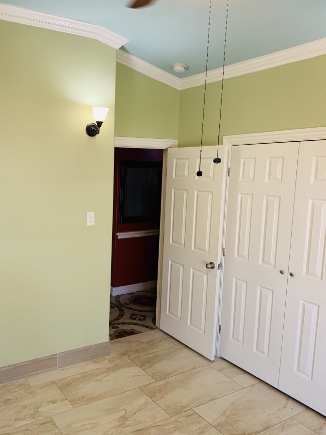 FRANK's room