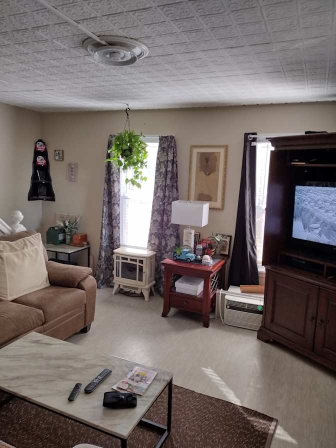 Dennis's room