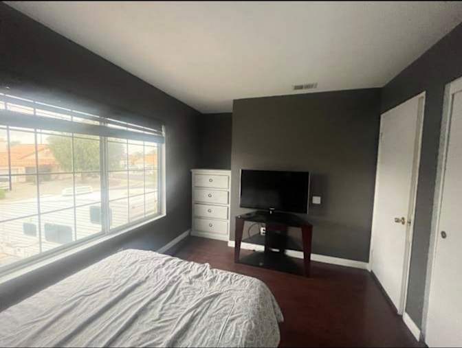 Jp Monroe's room