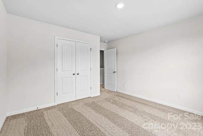Alcove Rooms's room