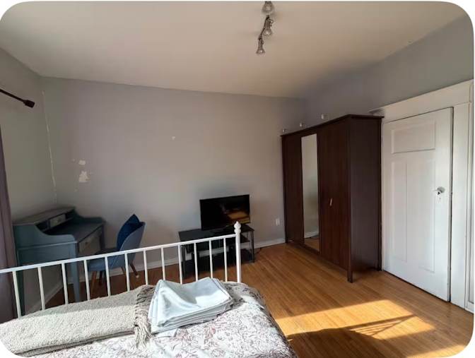 Lisa's room