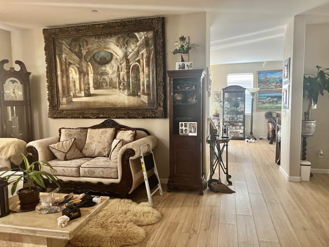 Monette's room