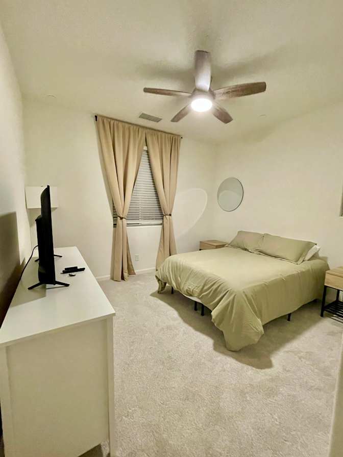 Clovis's room