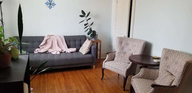 Lynda's room