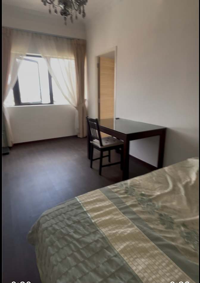 EJ's room