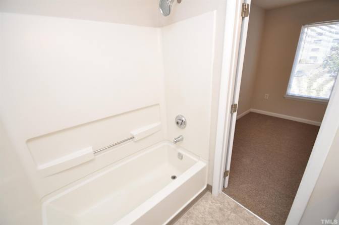 Alcove Rooms's room