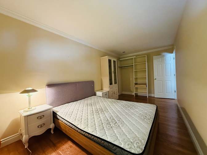 Sunny's room