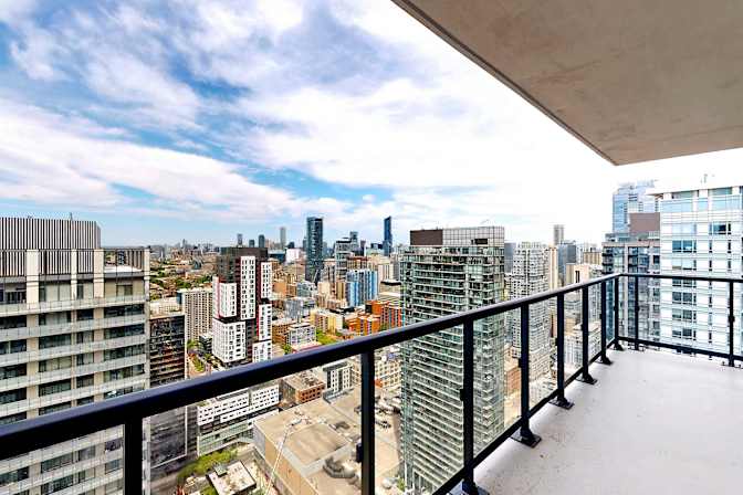 Maximilian Poncet's room