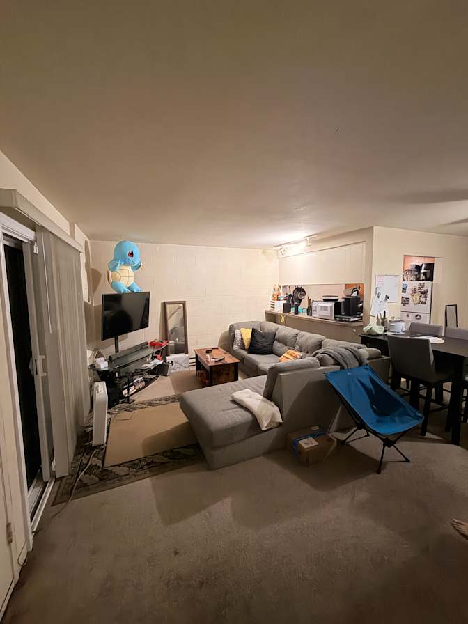 Alex Gonzalez's room