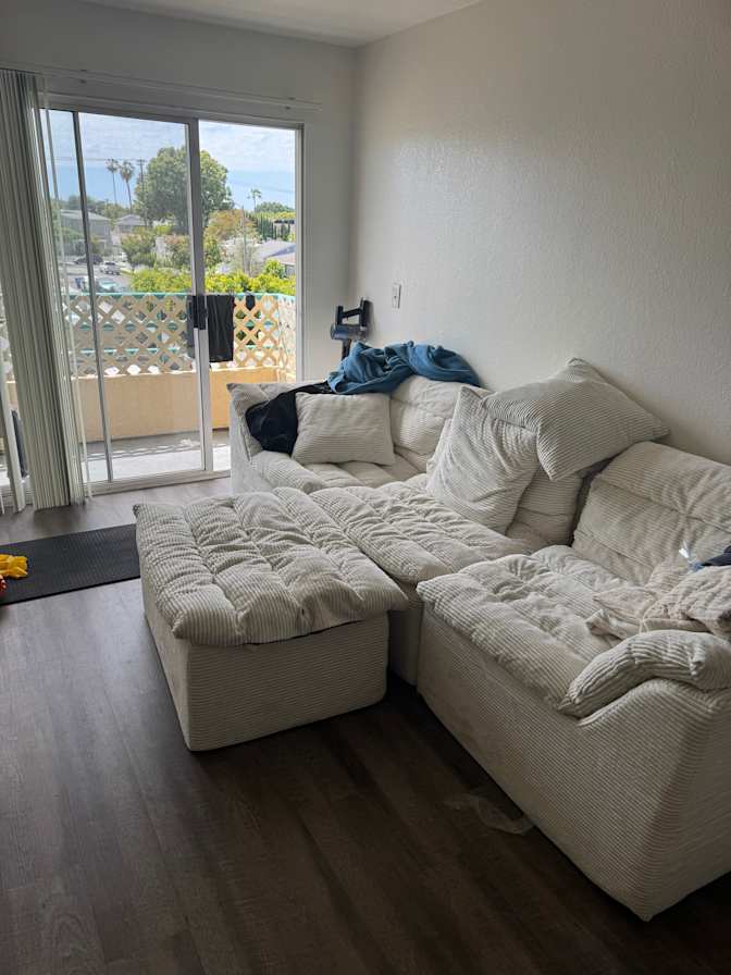 Darryl's room