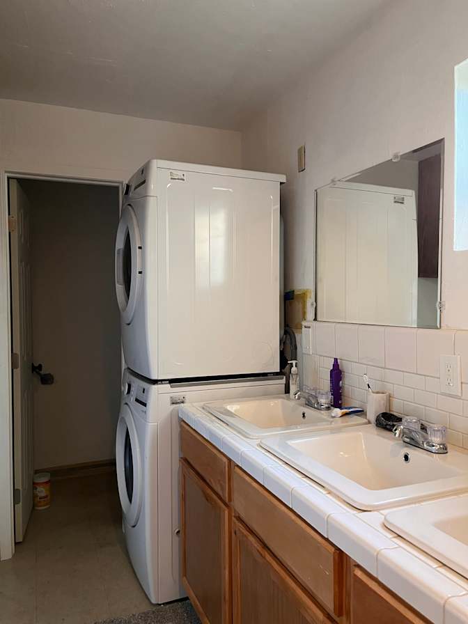 Jon's room