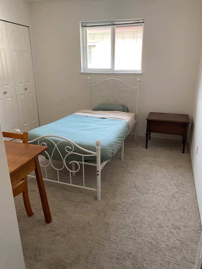Naomi's room
