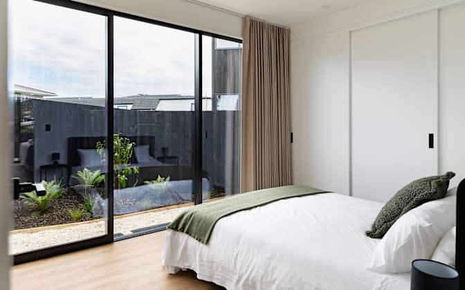 Alejandro Cruz's room
