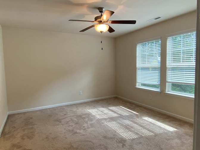 Alcove Rooms's room