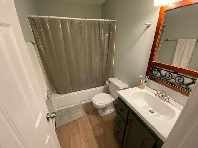 Alcove Rooms's room