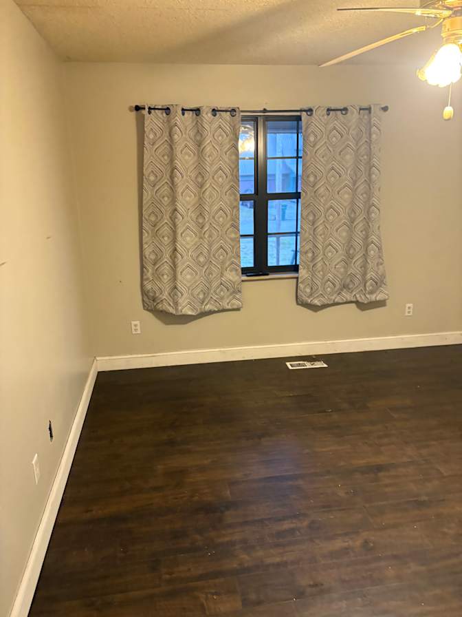 Curtis's room