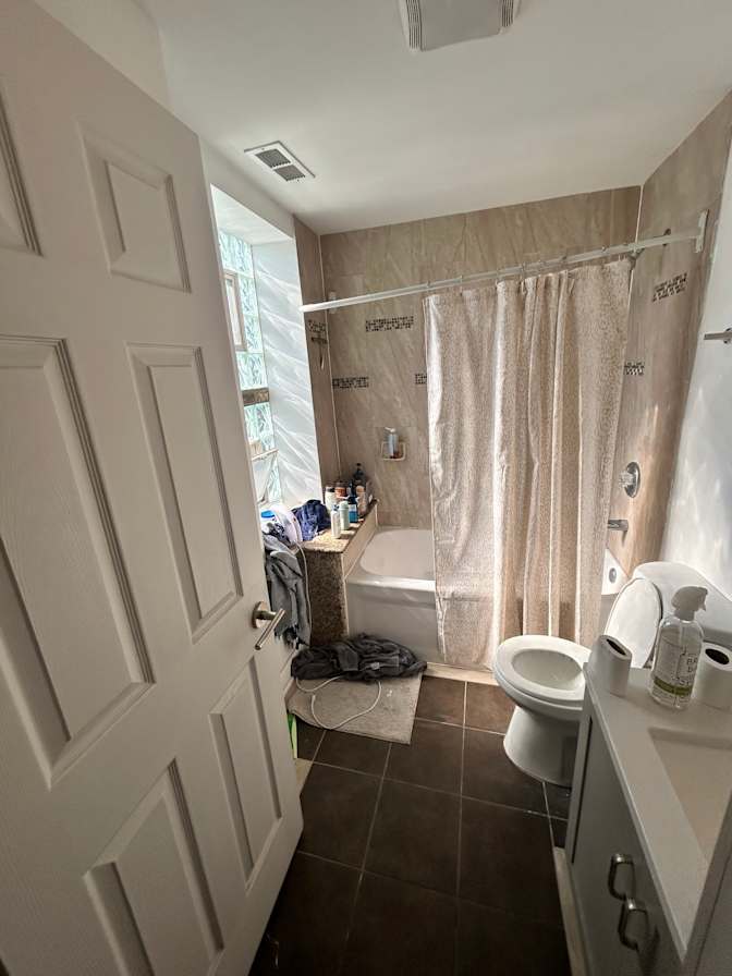 Jon's room