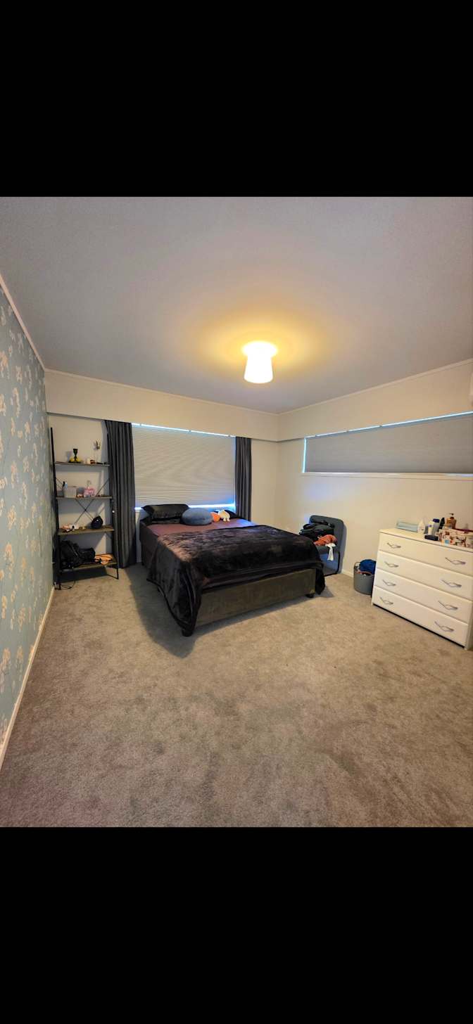 Srishti's room
