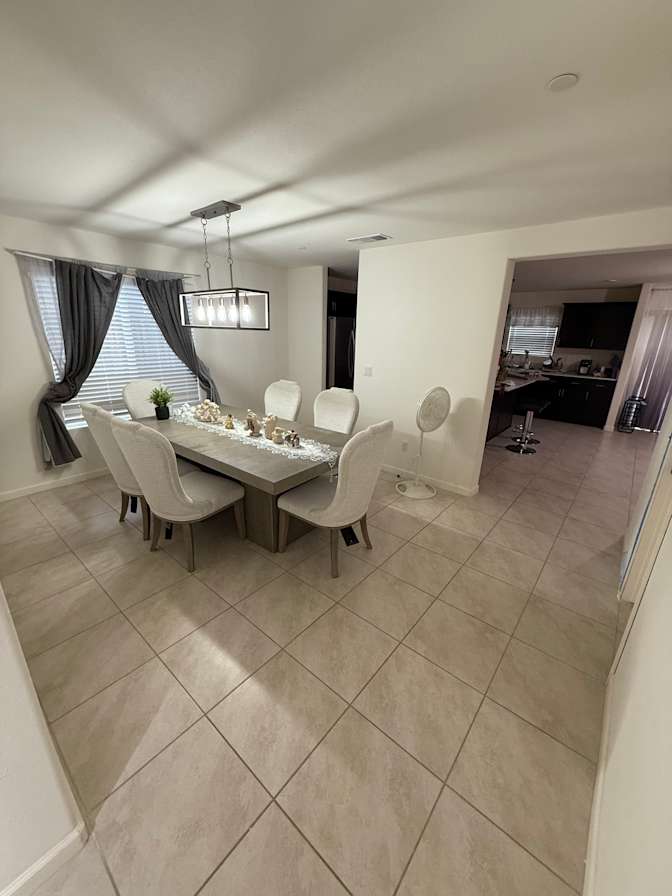 Miguel Flores's room