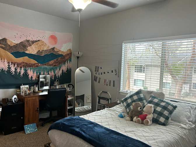 Jenn's room
