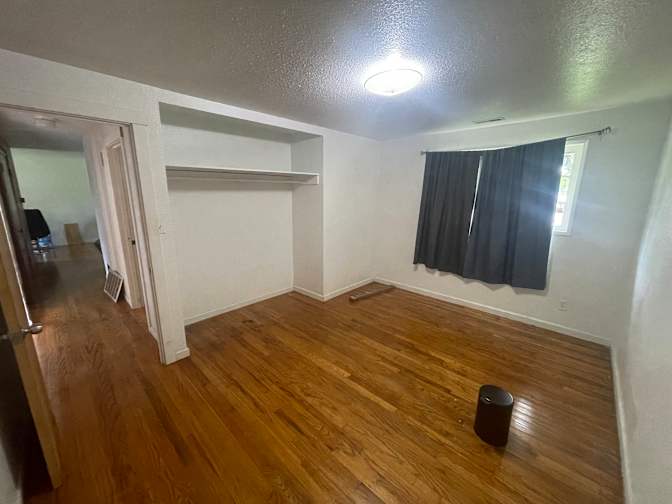 Oscar's room