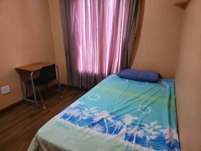 Kefiloe's room