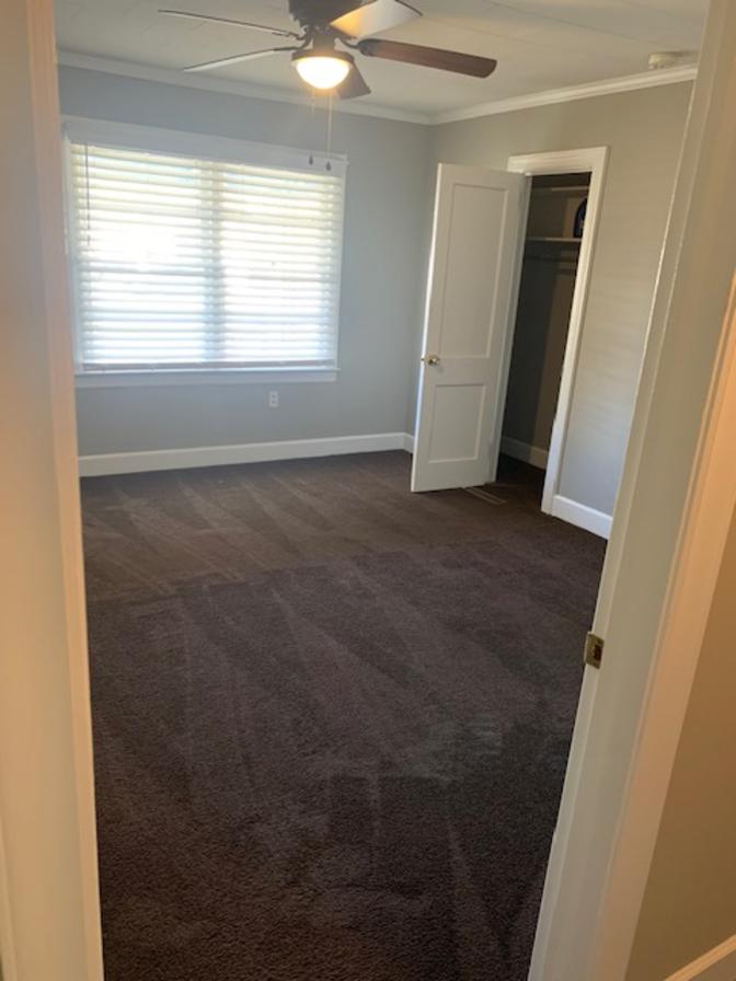 Alcove Rooms's room