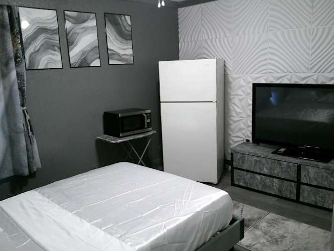 Charles pointer's room