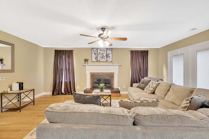 lifedoorrentals's room