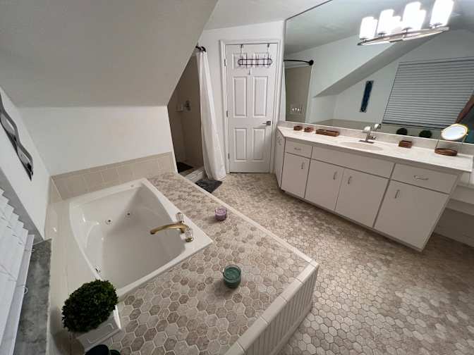 Julian Guerrero's room