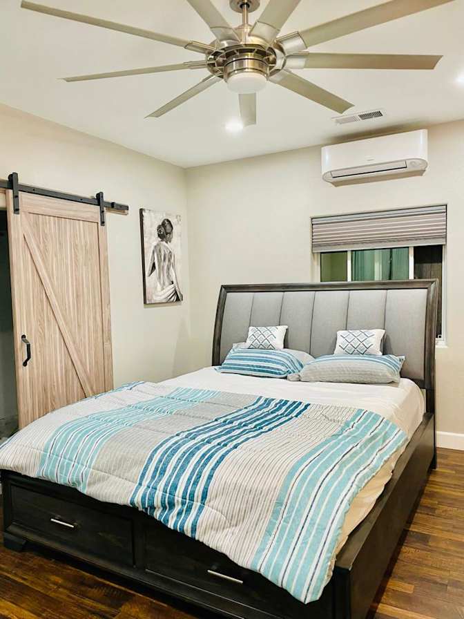 Joy Thomas's room