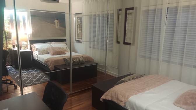 Victoria's room