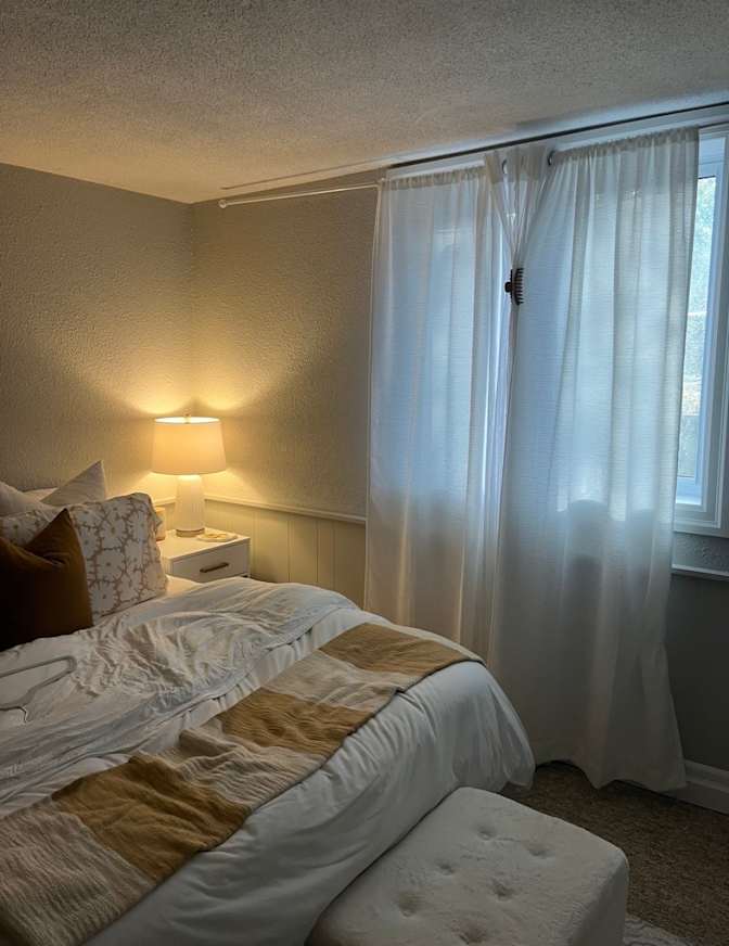 Jordan Scarlett's room