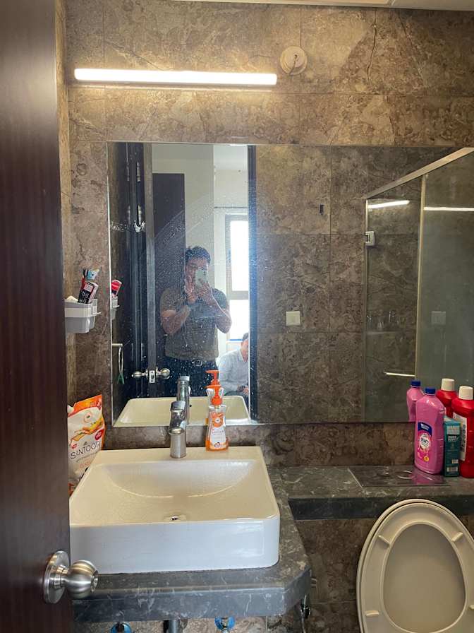 Shivam Pandey's room