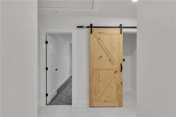 Alcove Rooms's room