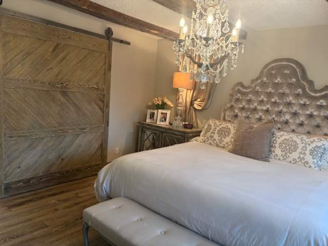 Murray's room