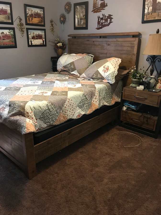 Ingrid longo's room