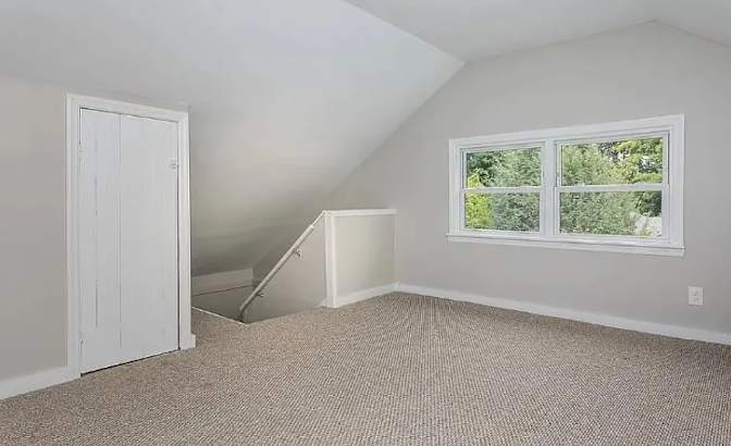 Laura Lopez's room