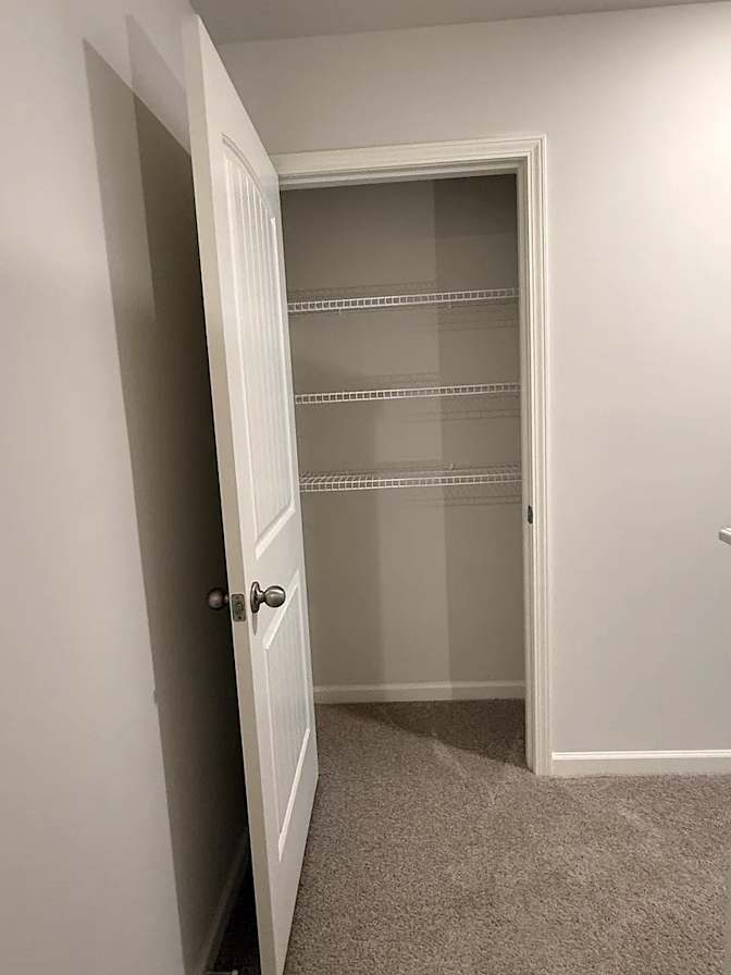 Alcove Rooms's room