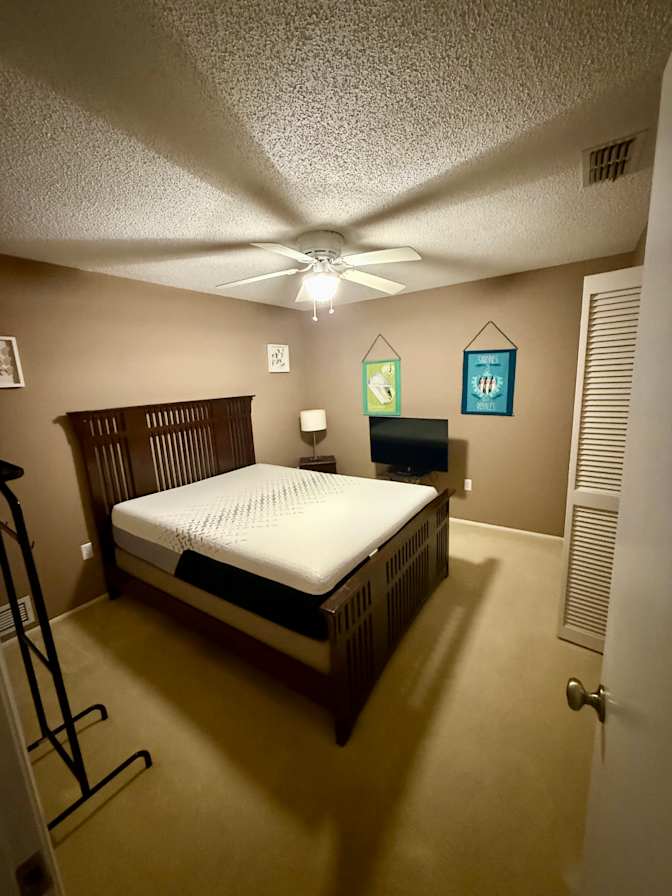 Bouchra's room